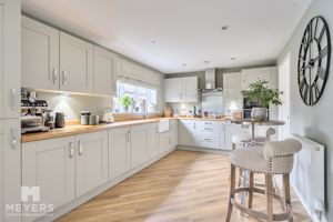 Kitchen- click for photo gallery